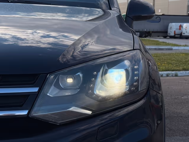 Volkswagen Touareg - зображення 4