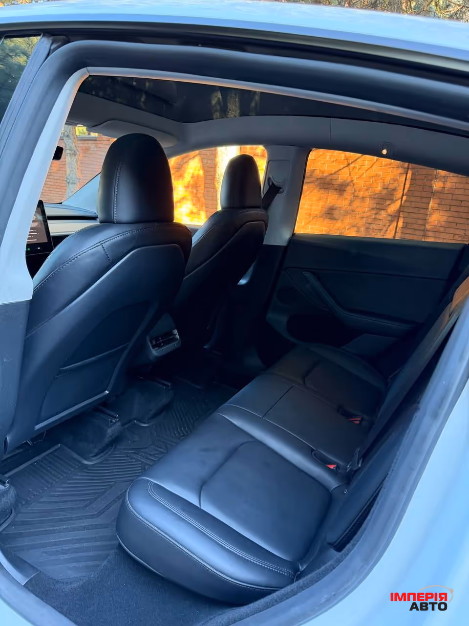 Tesla Model Y - фото 5