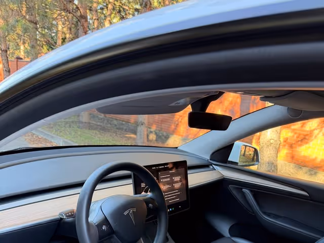 Tesla Model Y - зображення 3