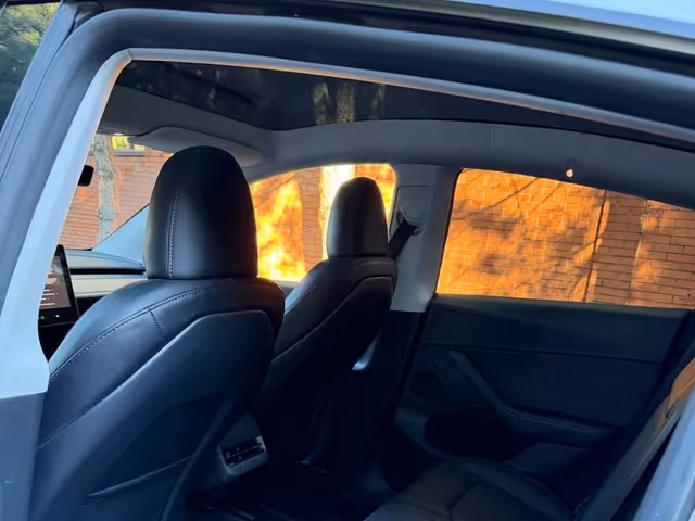 Tesla Model Y - зображення 5