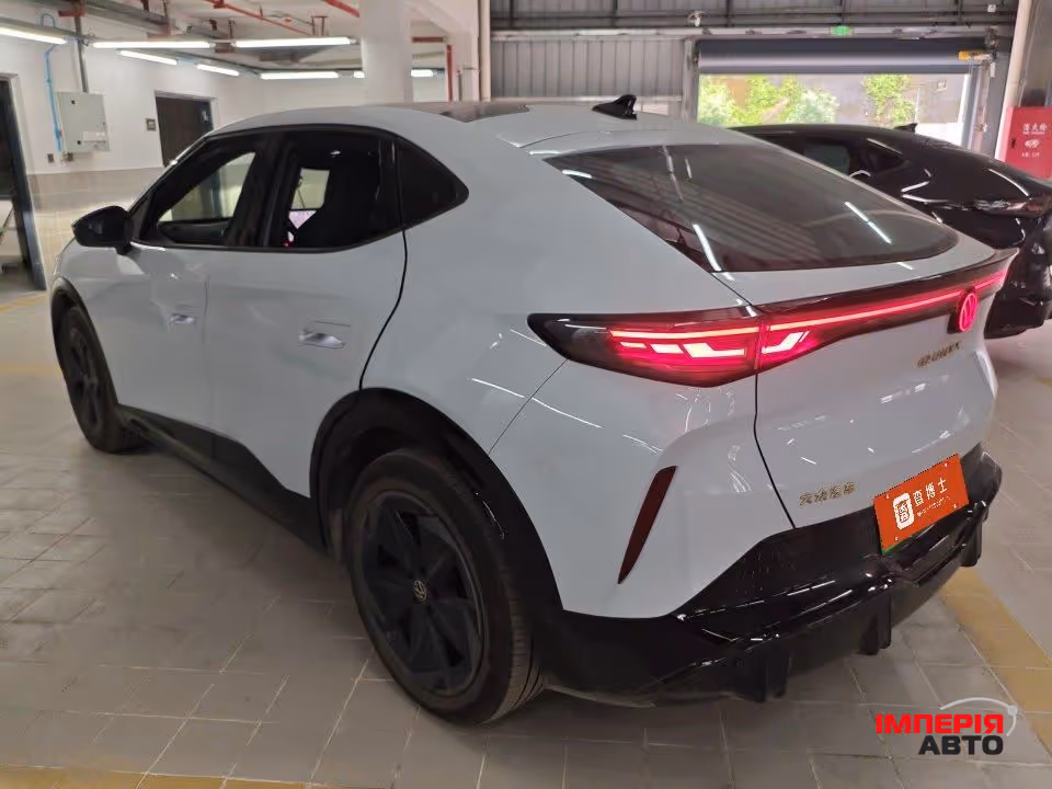 Volkswagen ID.UNYX - фото 3
