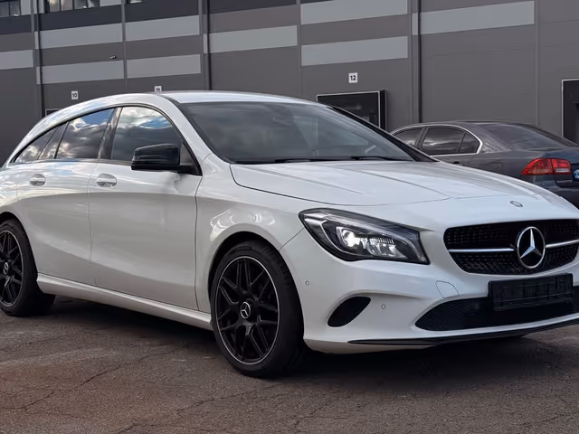 Mercedes-Benz CLA - зображення 1