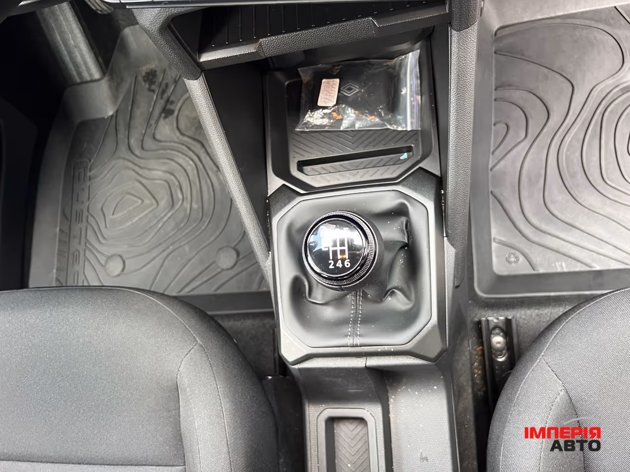 Renault Duster - фото 26