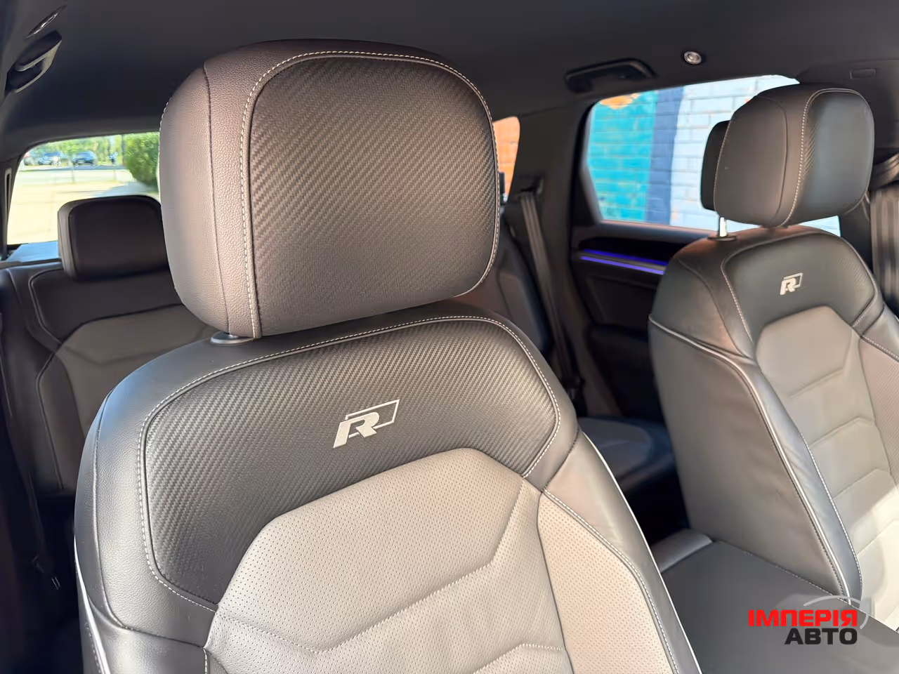 Volkswagen Touareg - фото 4