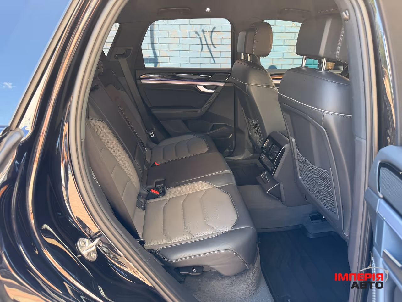 Volkswagen Touareg - фото 23