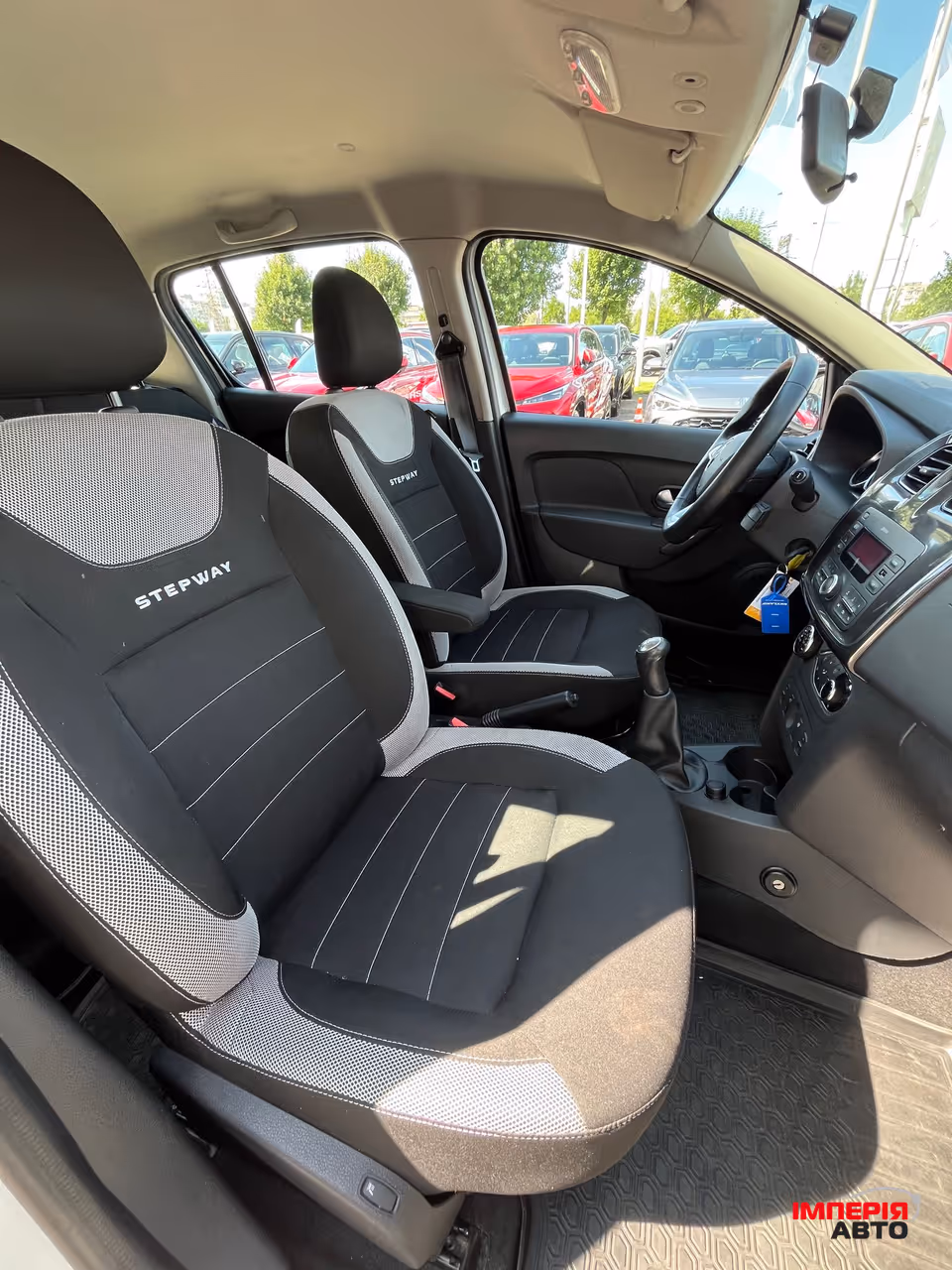 Renault Sandero - фото 10