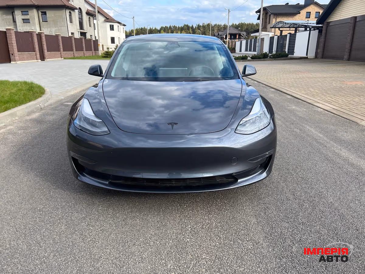 Tesla Model 3 - фото 13