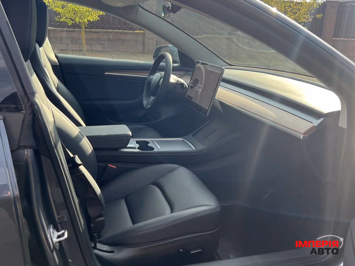 Tesla Model 3 - фото 16