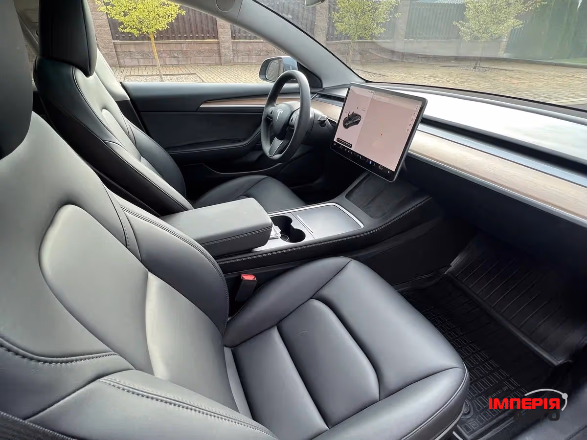 Tesla Model 3 - фото 14