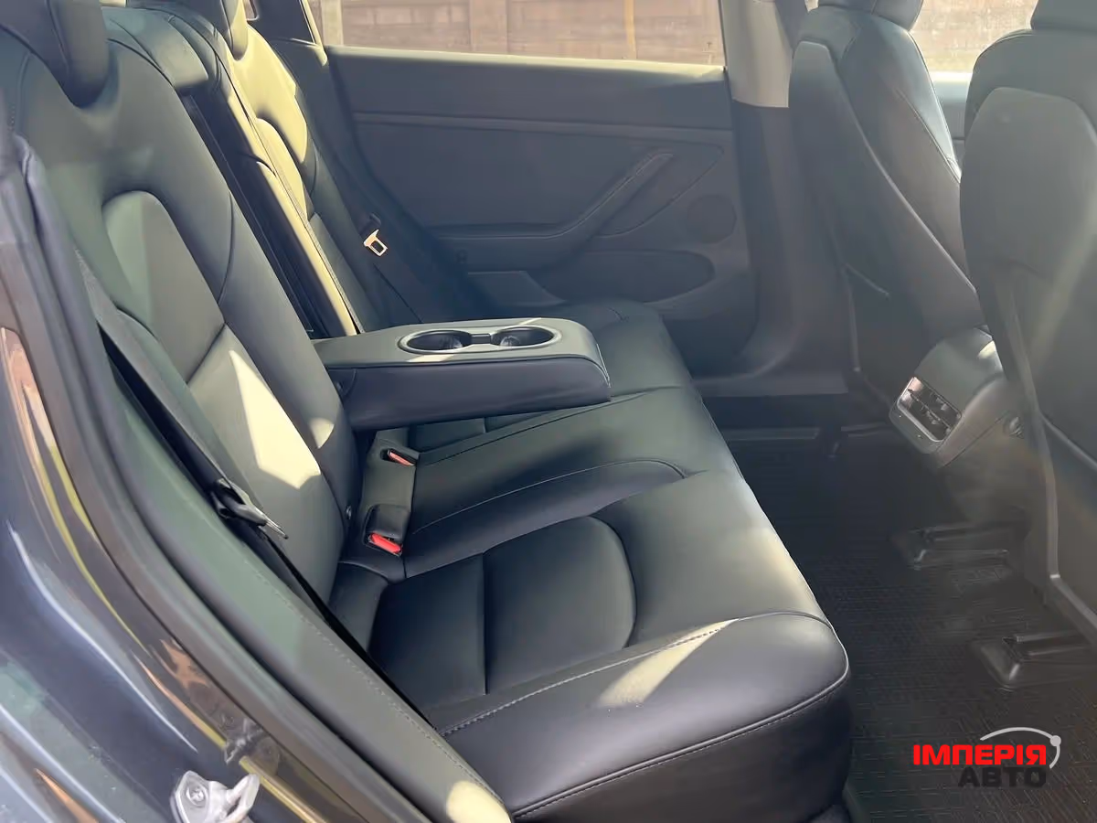 Tesla Model 3 - фото 19