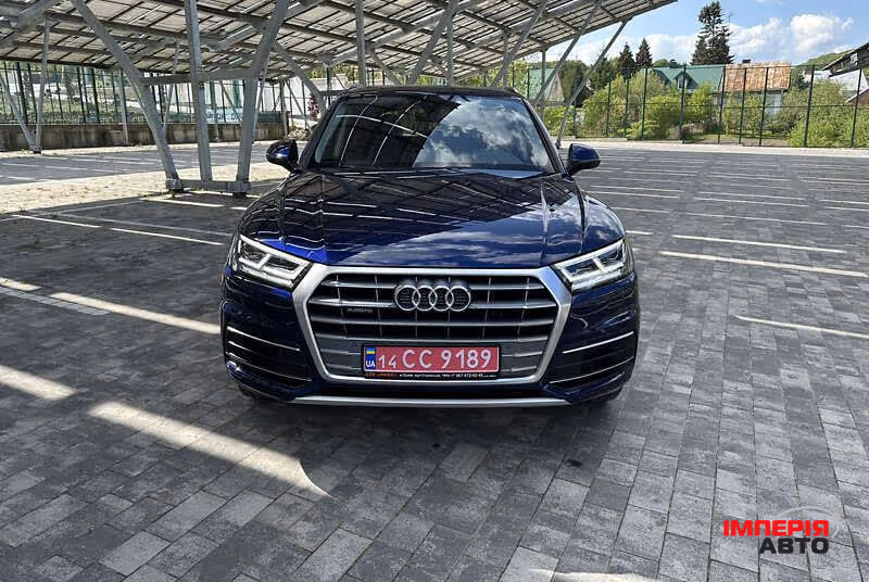 Audi Q5 - фото 1