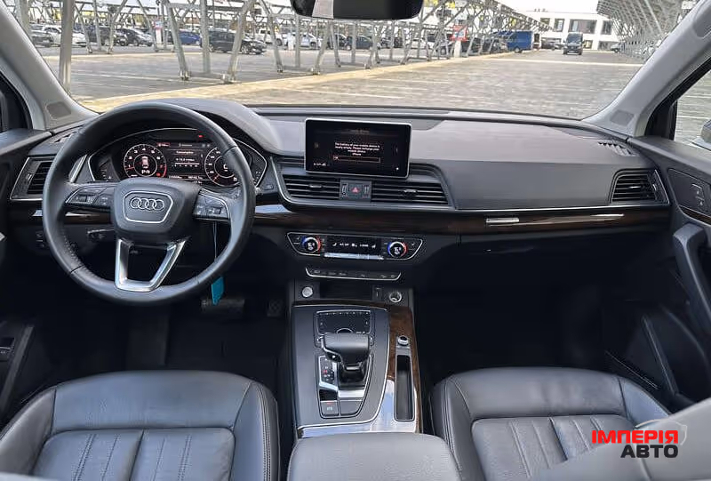 Audi Q5 - фото 12