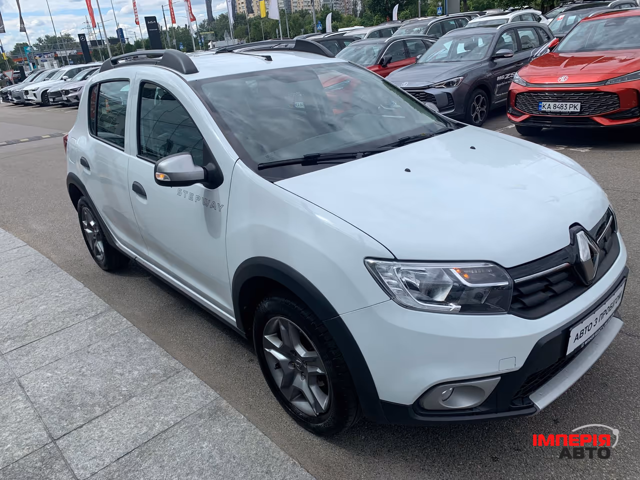 Renault Sandero - фото 4