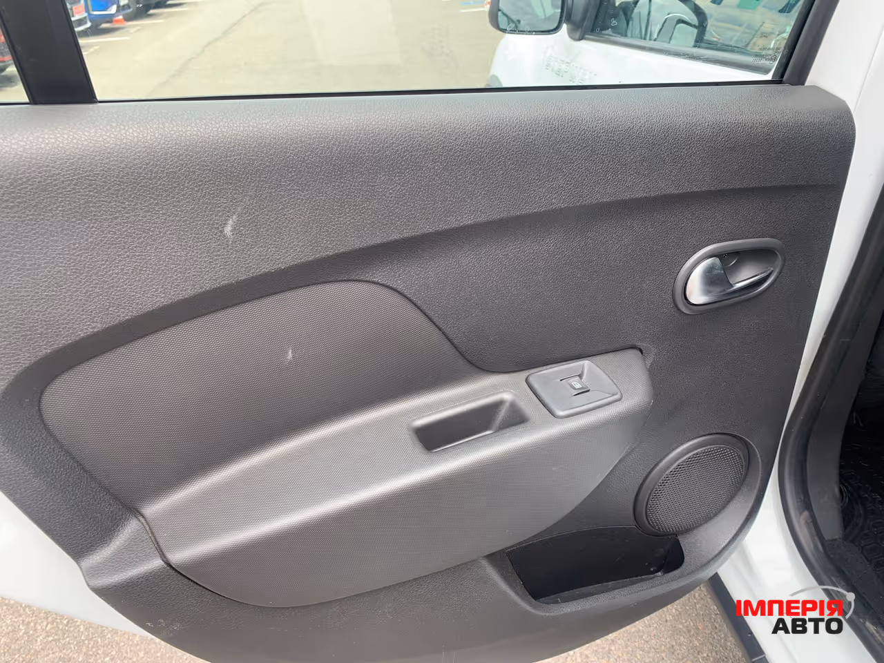 Renault Sandero - фото 18