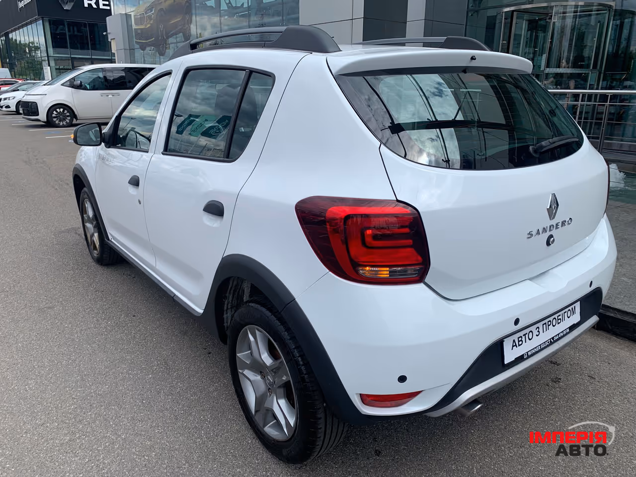Renault Sandero - фото 8