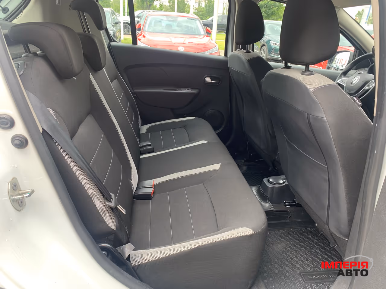 Renault Sandero - фото 15