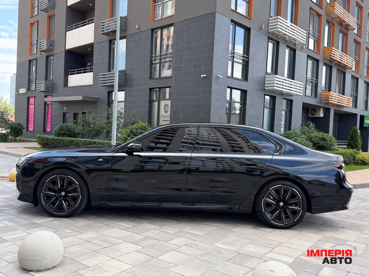 BMW 7 серії - фото 12