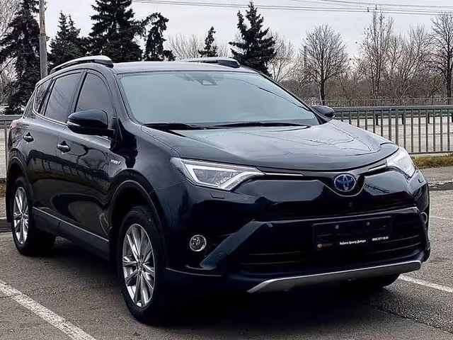 Toyota RAV4 - зображення 1