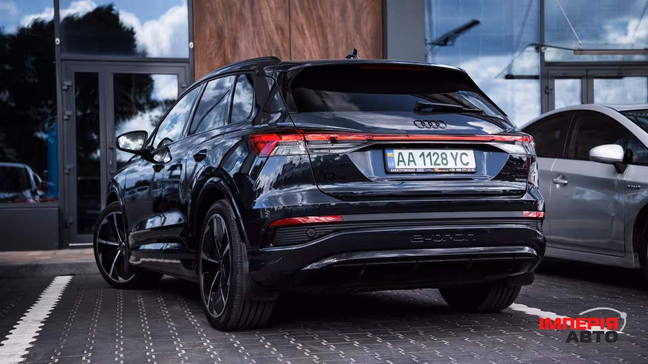 Audi Q4 e-tron - фото 9