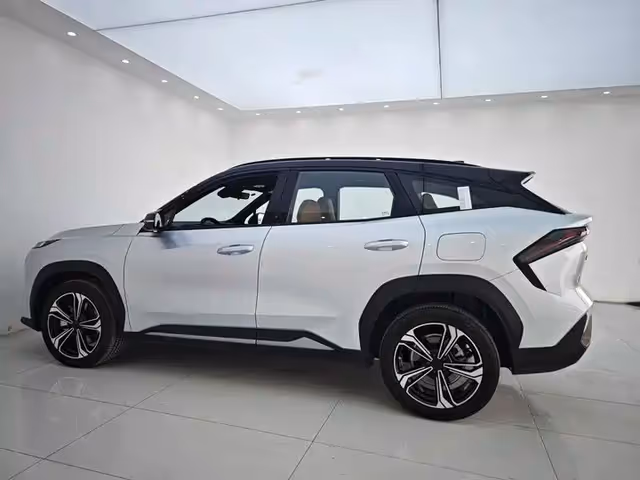 Geely Galaxy L7 - зображення 4