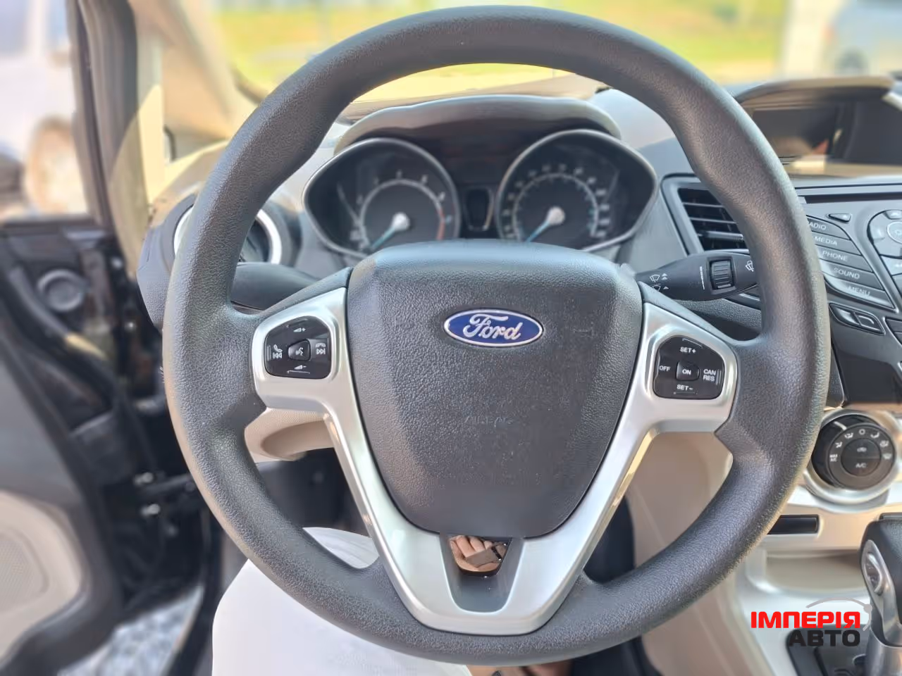 Ford Fiesta - фото 30