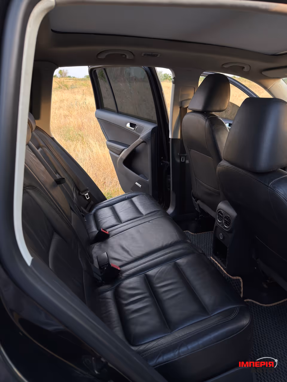 Volkswagen Tiguan - фото 7