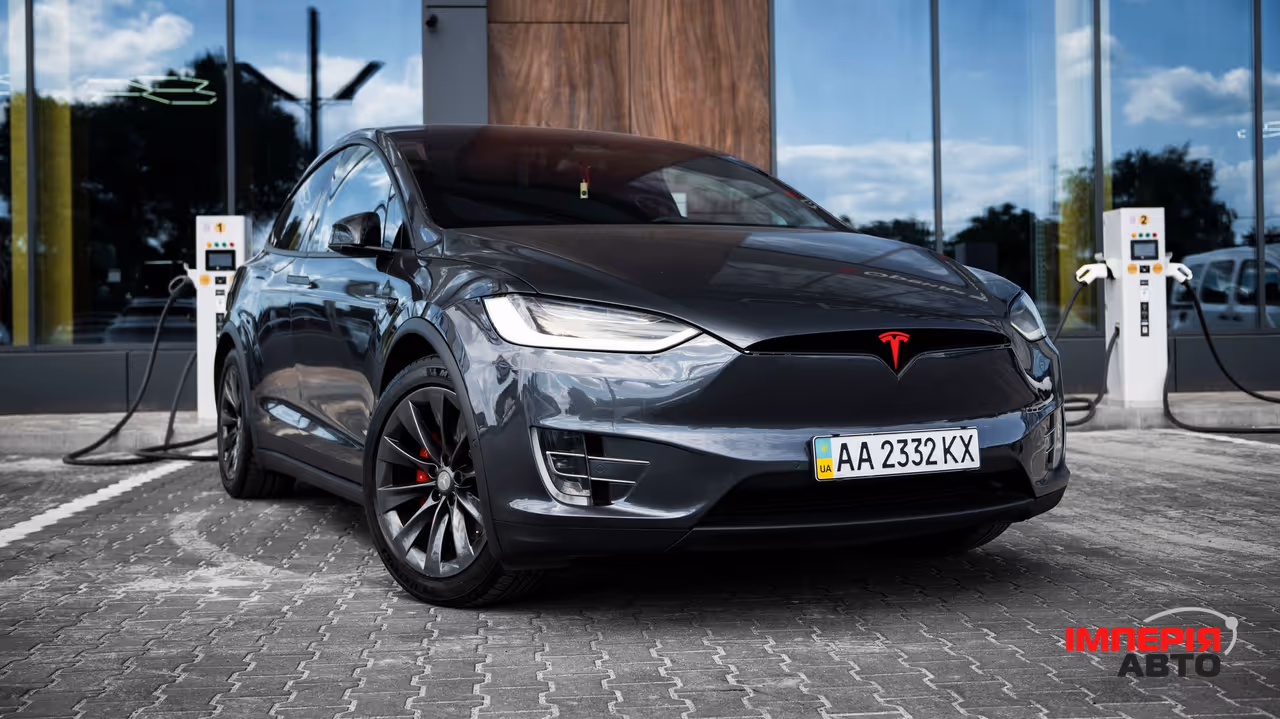 Tesla Model X - фото 3