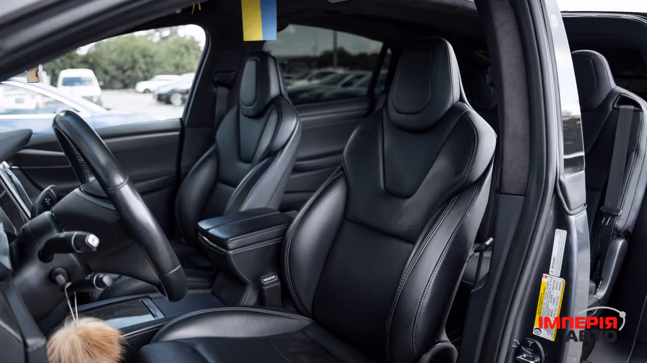 Tesla Model X - фото 8