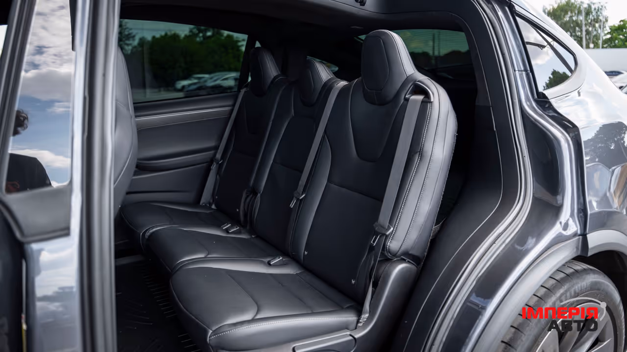 Tesla Model X - фото 9