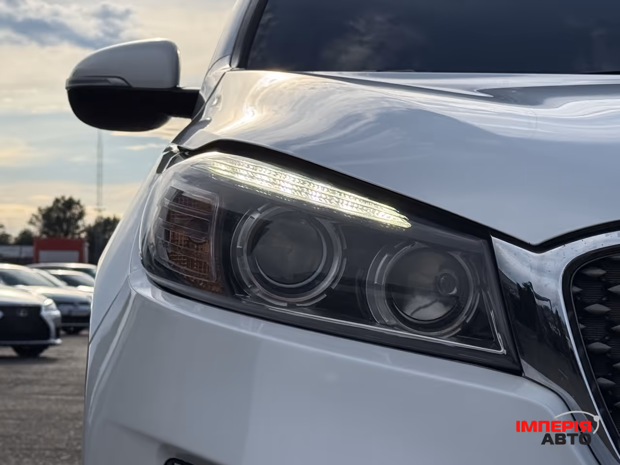 Kia Sorento - фото 7