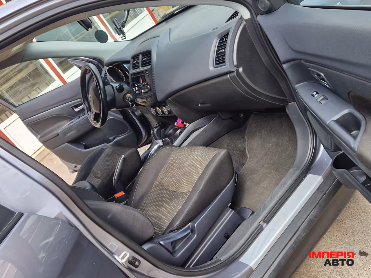 Mitsubishi Outlander Sport - фото 6