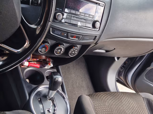 Mitsubishi Outlander Sport - зображення 3