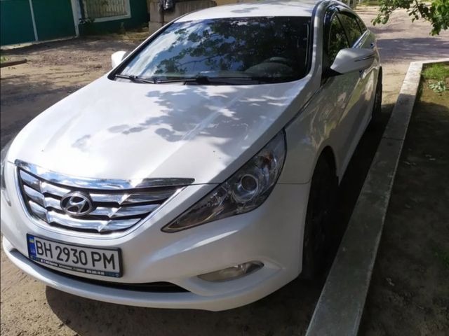 Hyundai Sonata - фото 1