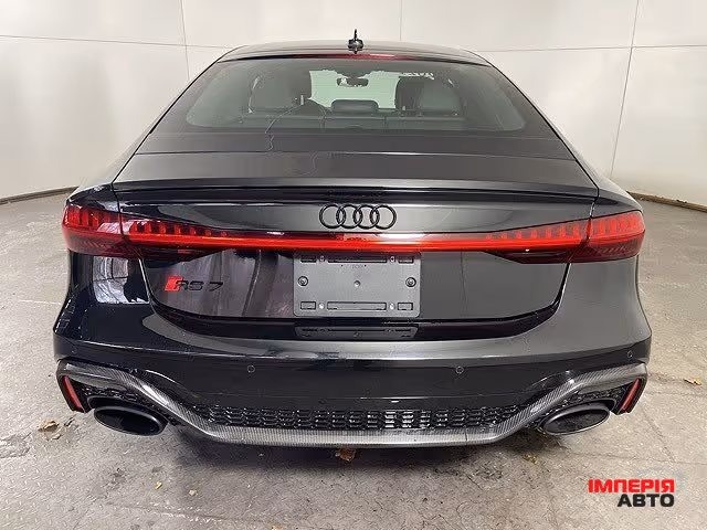 Audi RS 7 - фото 5