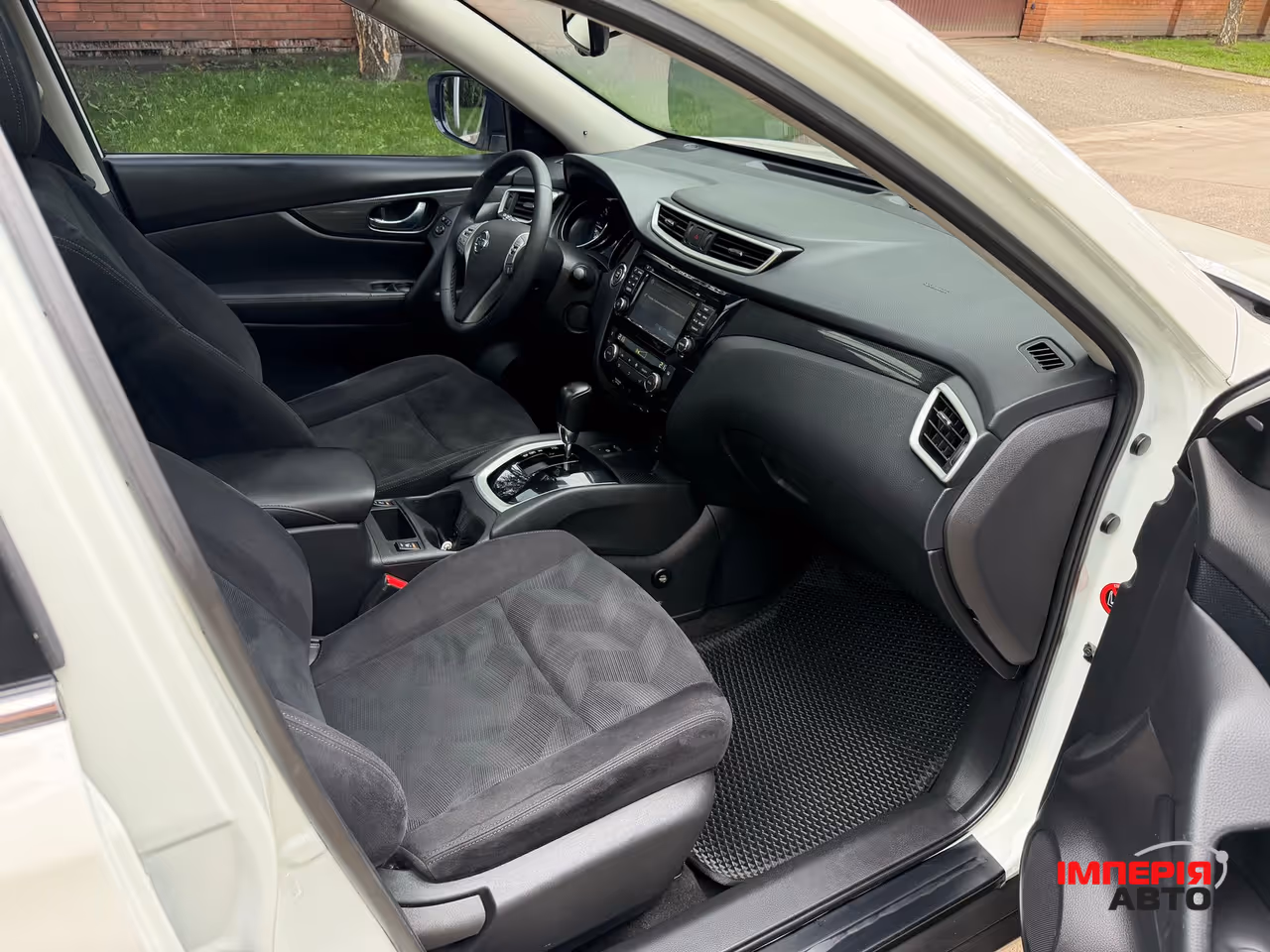 Nissan X-Trail - фото 25
