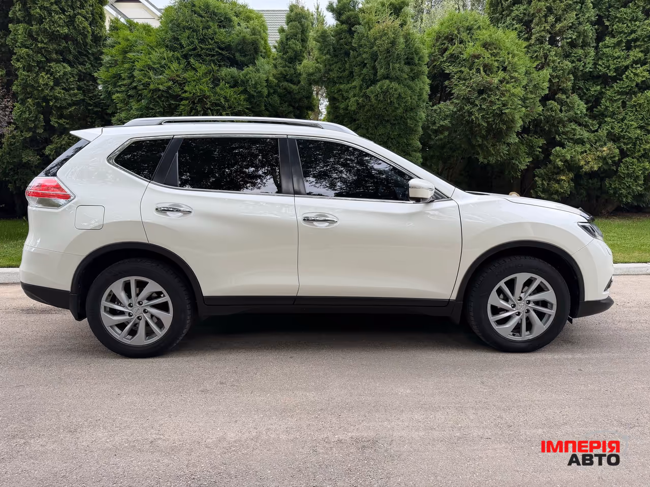 Nissan X-Trail - фото 2