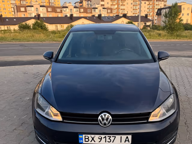 Volkswagen Golf - зображення 1