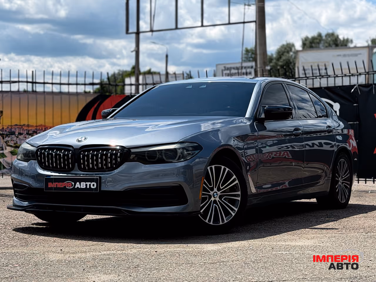 BMW 5 серії - фото 1