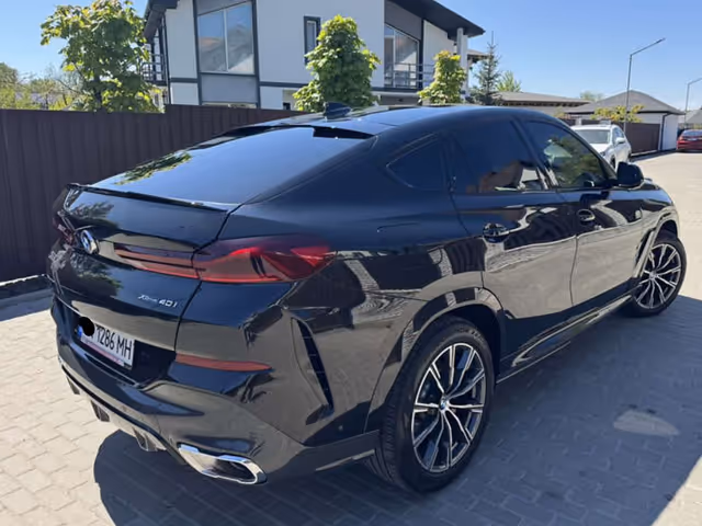 BMW X6 - зображення 2