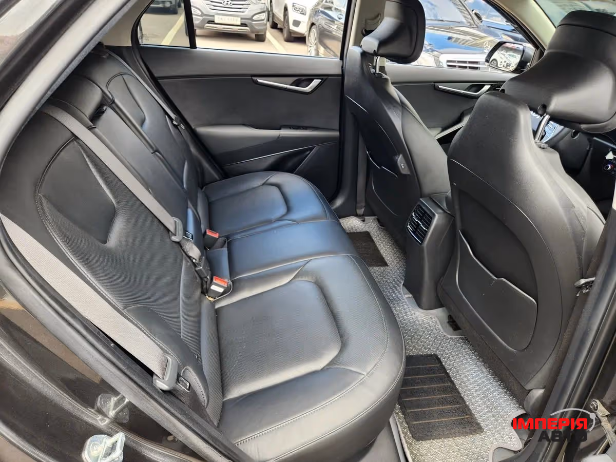 Kia Niro - фото 15