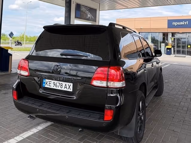 Toyota Land Cruiser - зображення 2