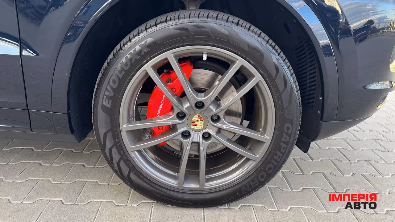 Porsche Cayenne - фото 19