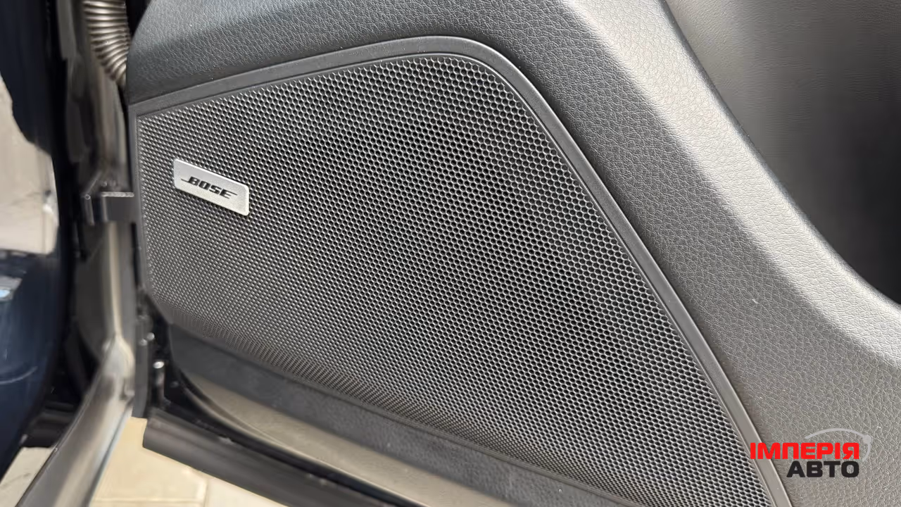 Porsche Cayenne - фото 23