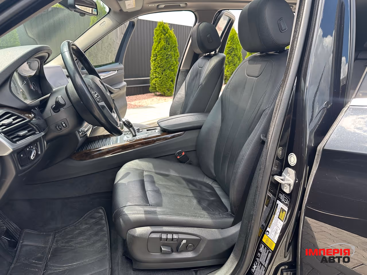 BMW X5 - фото 13