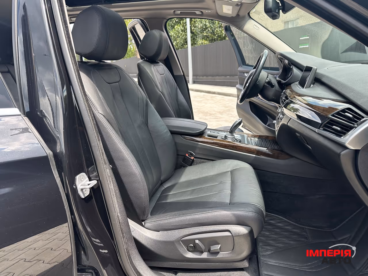 BMW X5 - фото 26