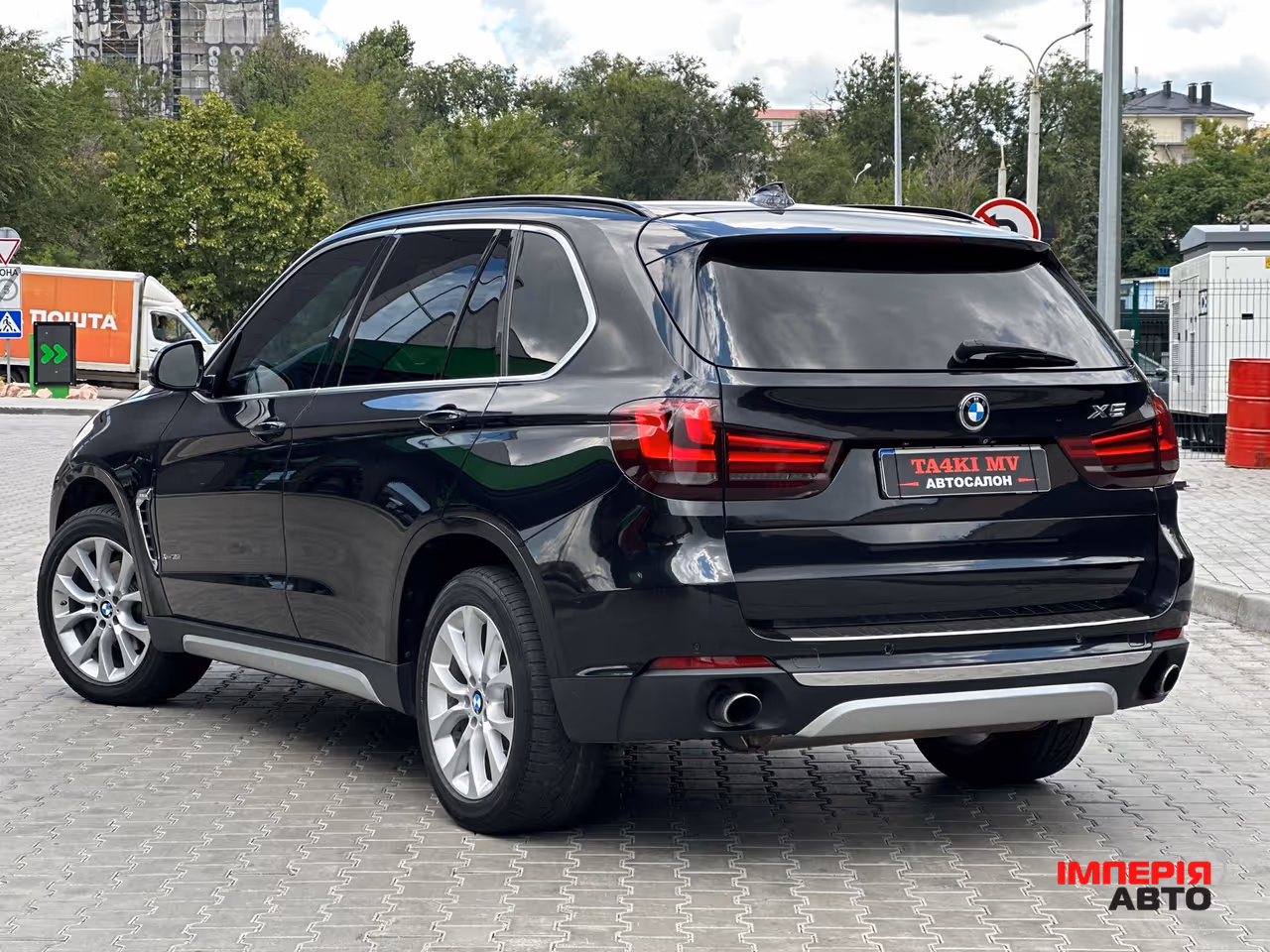 BMW X5 - фото 5