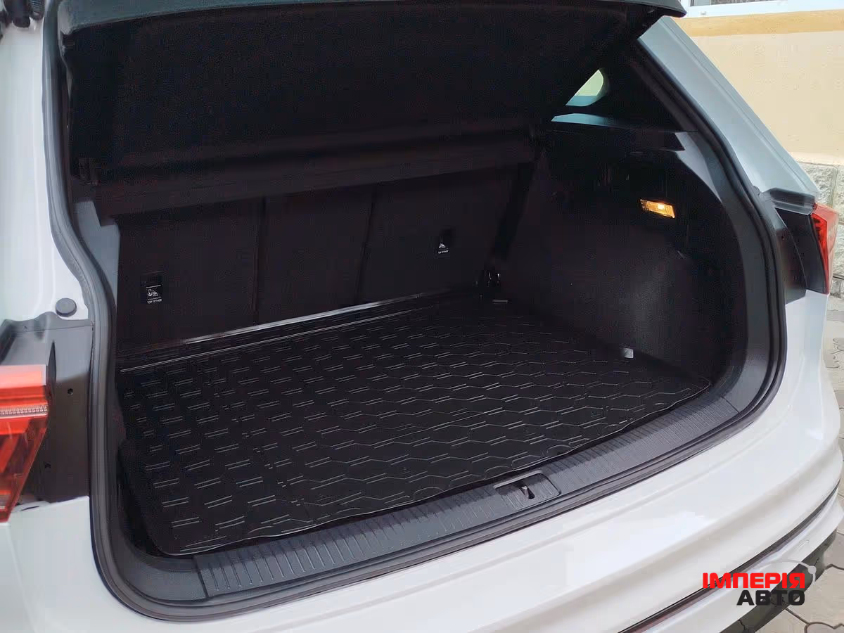 Volkswagen Tiguan - фото 10