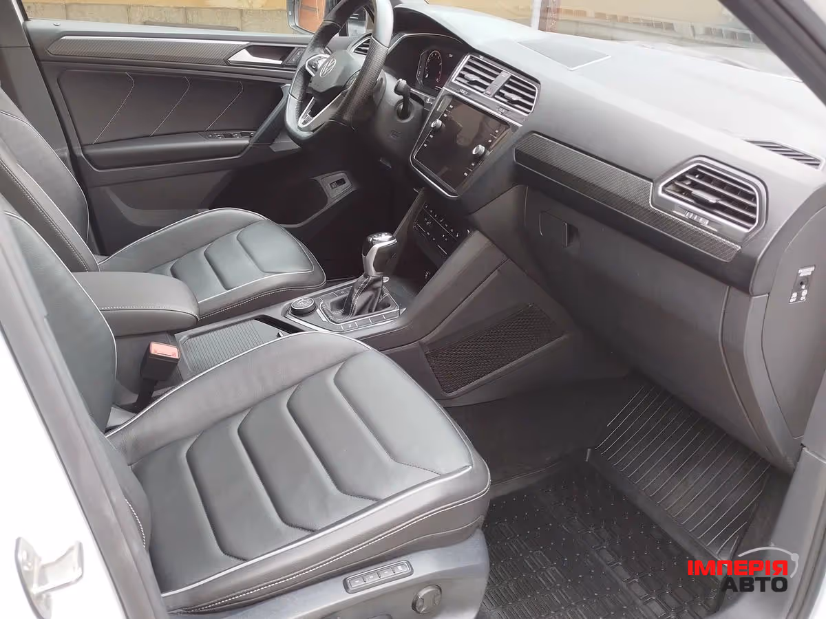 Volkswagen Tiguan - фото 6