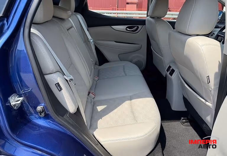 Nissan Rogue Sport - фото 12