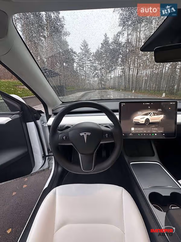 Tesla Model Y - фото 15